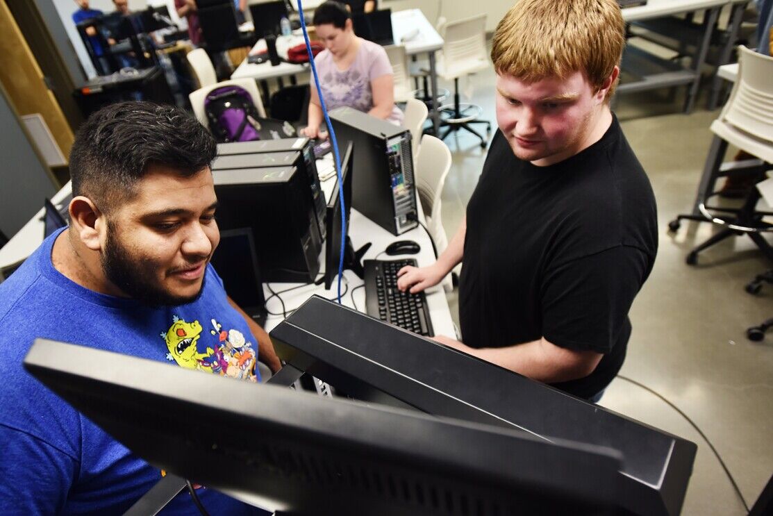 In rural Oregon, AWS data centers change lives