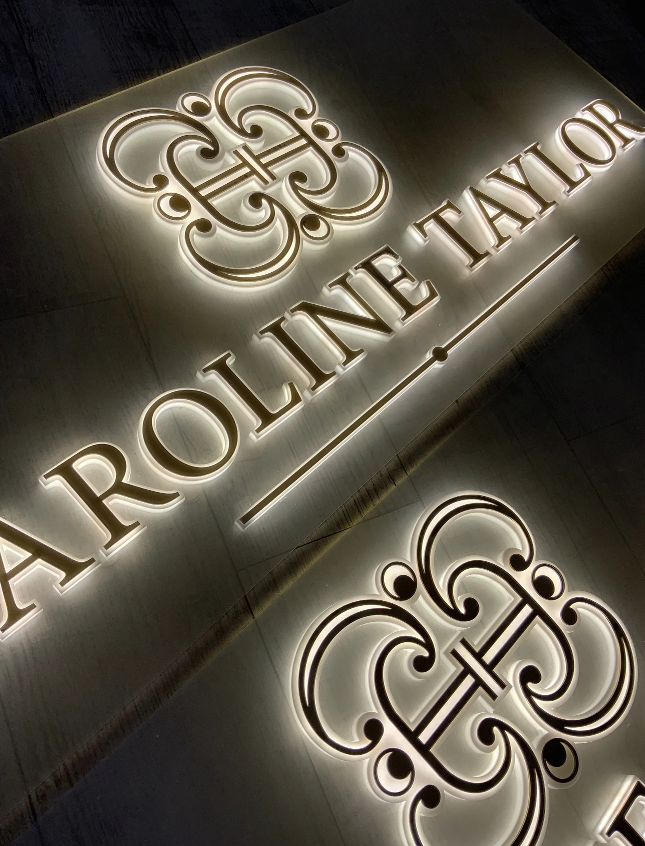 Personalized LED Logo Sign Beauty Salon Logo Outdoor Backlit Channel Letter Backlit Sign Board Acrylic Backlit Sign-5