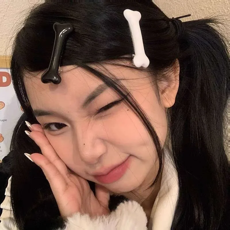 White Bone Hair Clip Cute Cartoon Bobby Pin Girl Fashion Dog Bones Decoration Small Hairpins Barrettes Y2K Accessories Wholesale-3