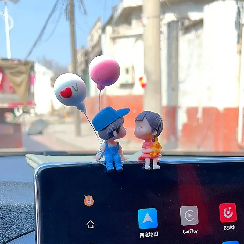 Cute Cartoon Couples Car Decoration Accessories Romantic Figurines Balloon Ornament Auto Interior Dashboard Accessories Gifts-2